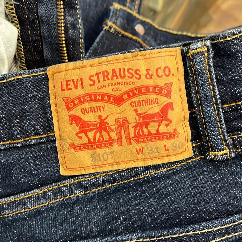 Men’s Levi jeans - Picture 4 of 5
